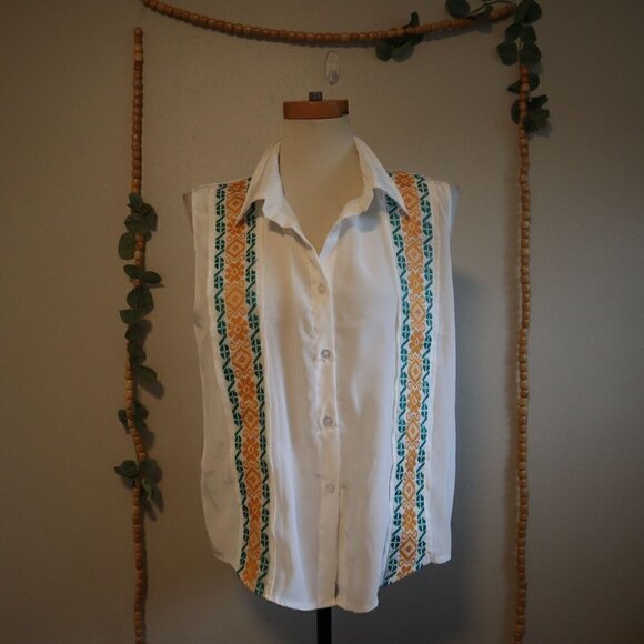 Unbranded White Embroidered Detail Sleeveless Button Down Blouse - Picture 1 of 5